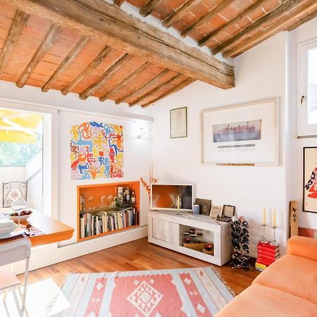 Piazza Dei Cavalieri Orange Attic Apartment Pisa Exterior photo